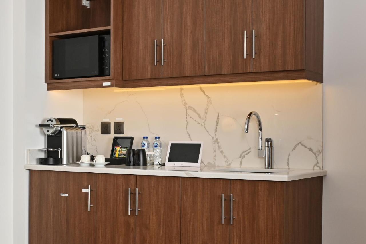 Comfort Hotel Jeddah King Road Екстериор снимка