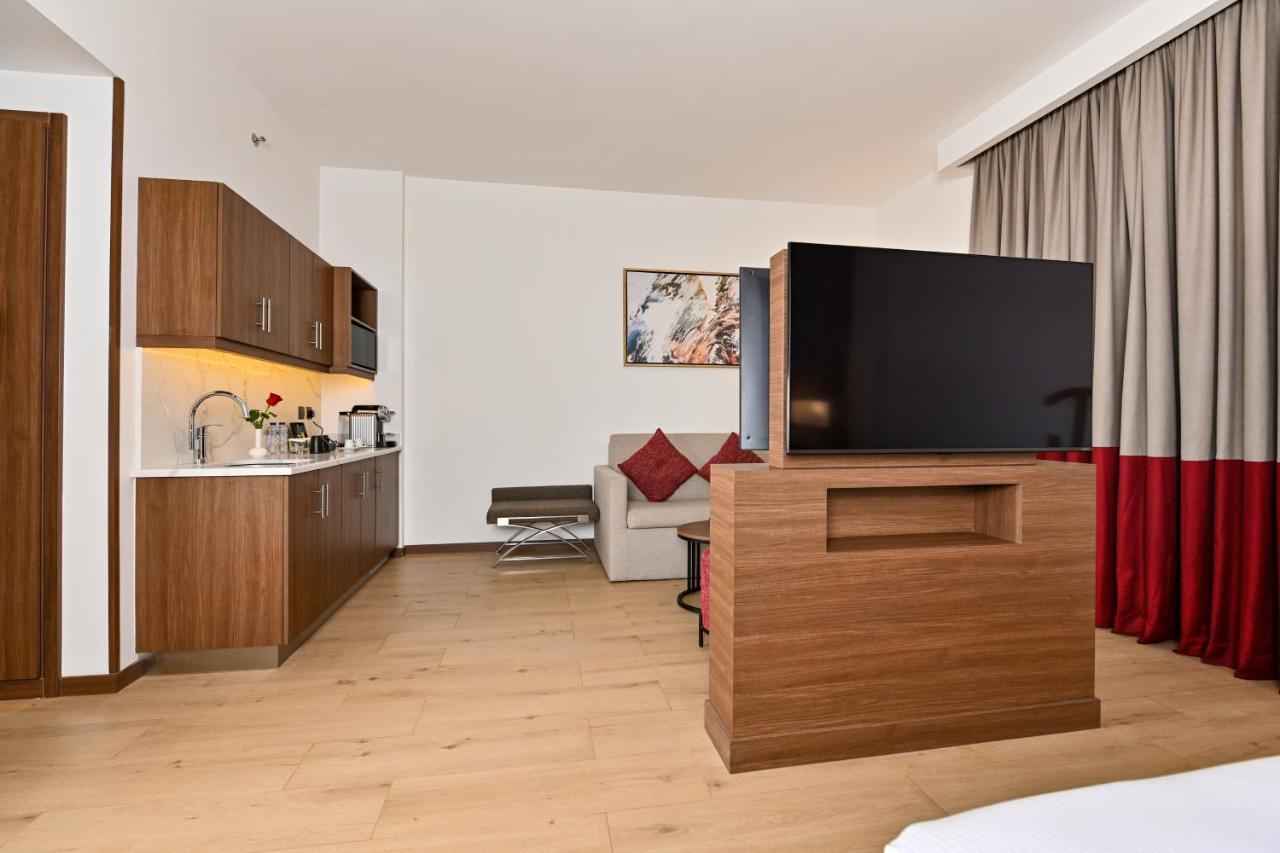 Comfort Hotel Jeddah King Road Екстериор снимка