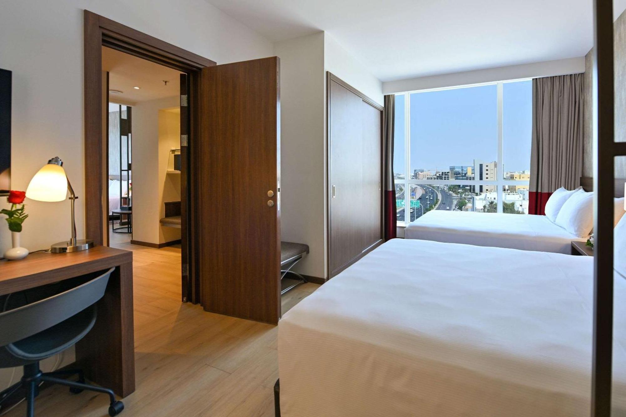 Comfort Hotel Jeddah King Road Екстериор снимка