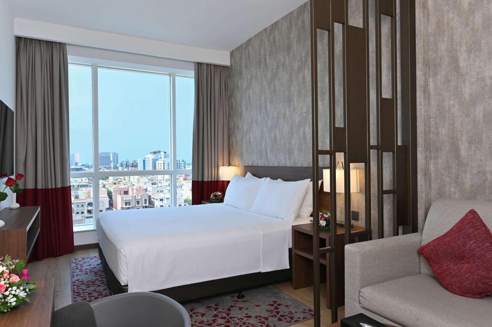 Comfort Hotel Jeddah King Road Екстериор снимка